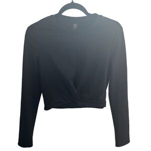 Beyond yoga front twist long sleeve crop top